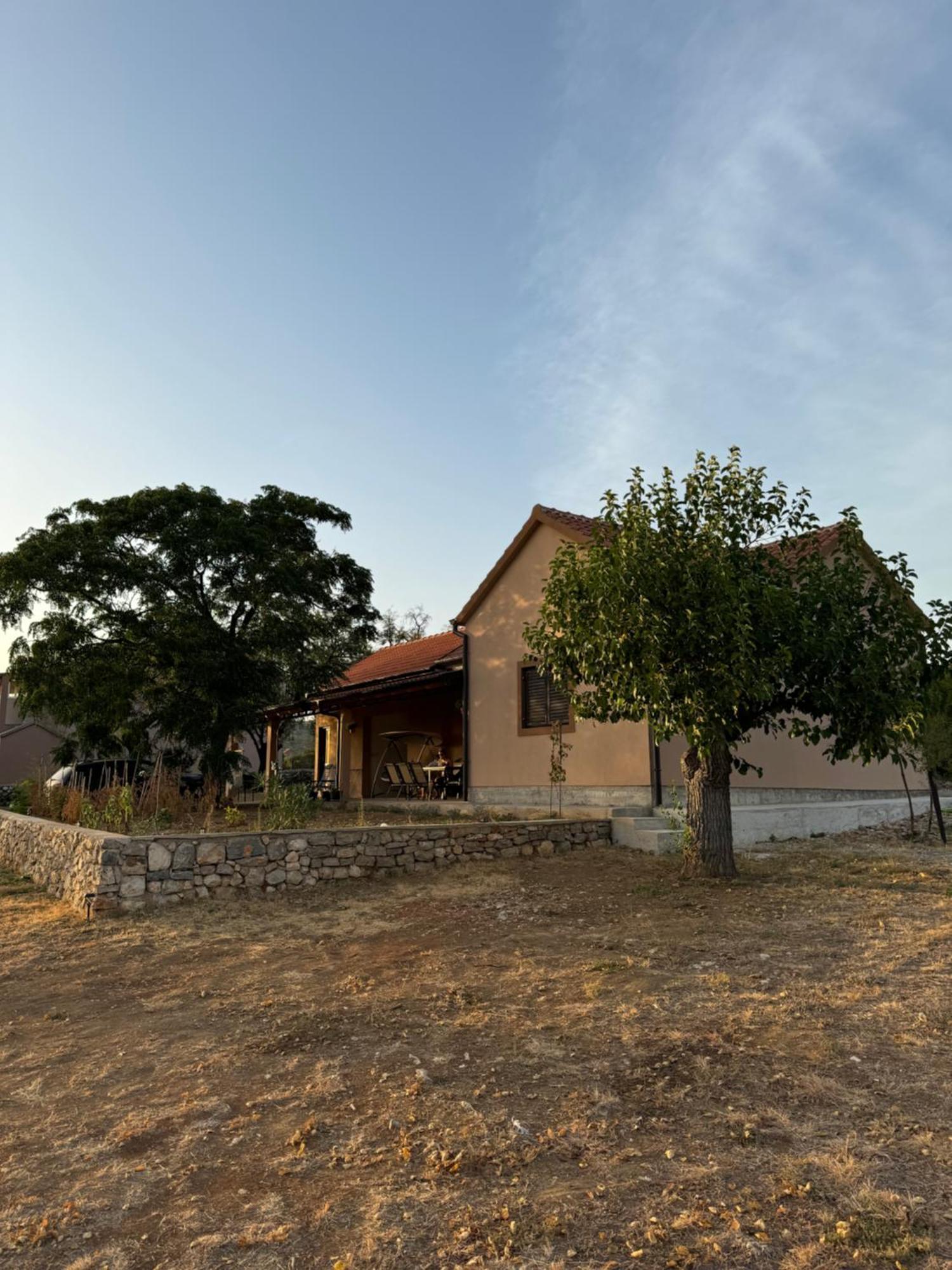 Relax And Unwind: Family-Friendly House Near Zadar In Zagrad Villa Luaran gambar
